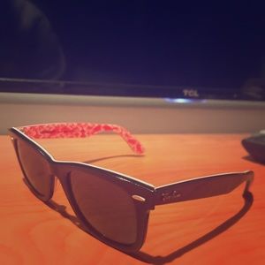Ray-Ban Wayfarer Sunglasses